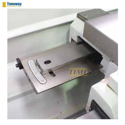 Metalldrehmaschine mit horizontalen Spaltbetten mit einem Gewicht von 590 kg und anderen Werkzeugstellen