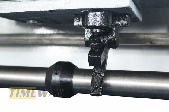 Herkömmliche Drehmaschine CL-800 Ihr Partner bei der Verarbeitung von Werkstücken aus Metall
