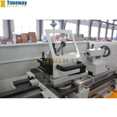 220/380V Spannung Mini Drehmaschine Horizontale Lücke Bett Drehmaschine mit 1930 * 760 * 1580mm Abmessungen