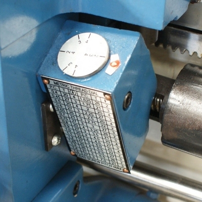 T-1440B Präzisionsgetriebe-Kopfmaschinendrehmaschine mit 220 mm Schwingendurchmesser über Kreuzrutsche