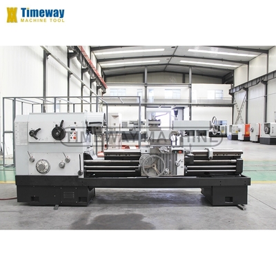3900 KG Gewicht 3725x1473x1622 mm Warmmotor Drehmaschine Metalldrehmaschine zum Schneiden von Gewinden