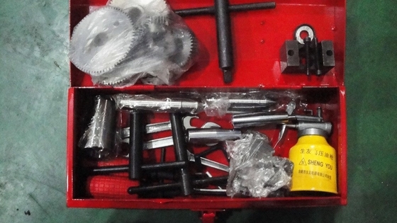 Durchschnittliche universelle mechanische Präzisionsdrehmaschine mit maximaler Werkstücklänge von 1000 mm