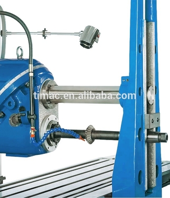 BM715 Universelle Fräsmaschine mit großer Bettgröße und Spindelgeschwindigkeitsbereich von 35-1345 Rpm