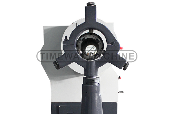Energieförderungsrohr-Drehmaschine Q-200 550 mm Bettbreite für einen reibungslosen Drahtenprozess