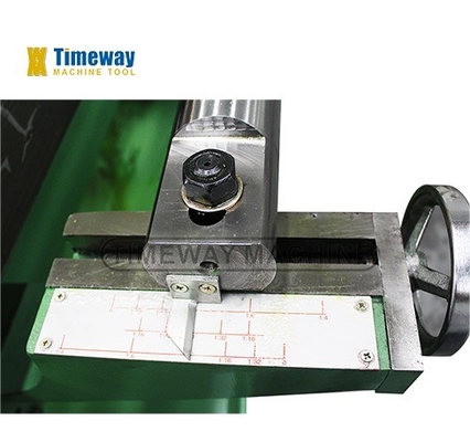 11kW Spindelmotorleistung Q-225 Rohrdrehmaschine mit 1350/2850mm Z-Achse Reisen
