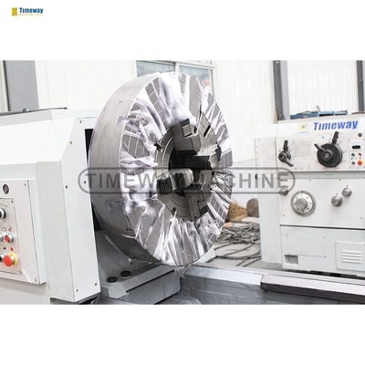 600 mm Breite Schwere Drehmaschine zur Drehung 6220*1730*1450mm Abmessung