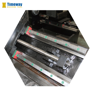 Multifunktionale CNC-Drehmaschine mit Schrägbetrieb mit maximaler Spindelgeschwindigkeit von 3000 U/min