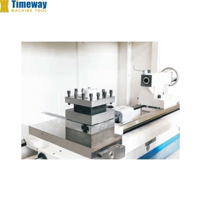 Hochpräzisions-CNC-Schwerlastmaschine AK1000 mit 420 mm X-Achsenbewegung