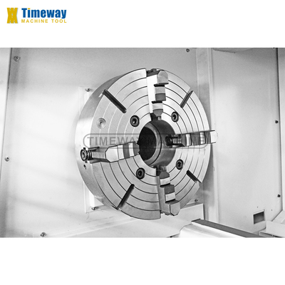 CNC-Drehmaschine CK-660 mit 2000 mm Reise-Z-Achse und Max. Spindellgeschwindigkeit von 1600 U/min.