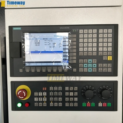 Schnelle Zuführgeschwindigkeit mm/min 0 12000 mm/min VMC650 VMC850 CNC-Fräsmaschine für Metall