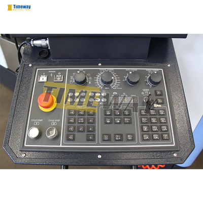 VMC-Zentrum-Fräsmaschine mit automatischem Steuerungsmodus und hoher Zuführgeschwindigkeit