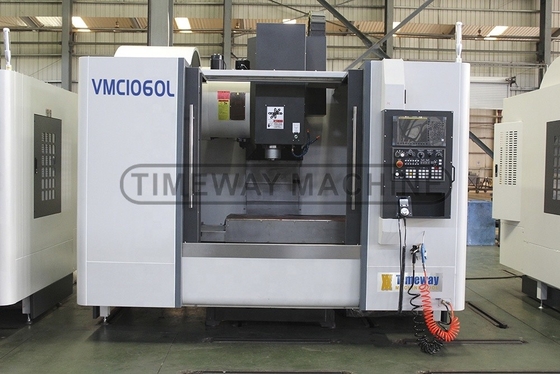 Lineare Schienen Hochpräzisions-CNC-Vertikalbearbeitungsmaschine 3-Achsen-Fräsmaschinen 1000x500 Tischgröße