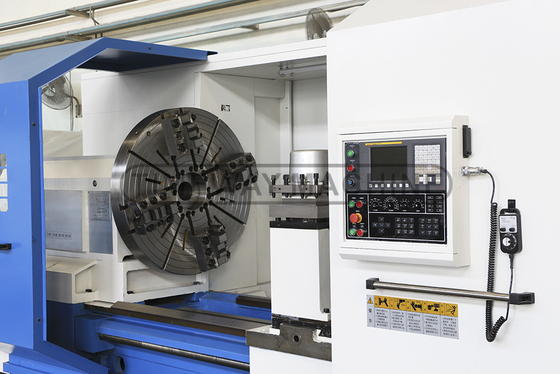 Horizontale automatische Metalldrehmaschine mit hoher Genauigkeit und Fahrt X-Achse von 700 mm