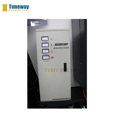 VMC650 VMC850 CNC-Fräsmaschine Vertikales Bearbeitungszentrum mit Ladekapazität 350