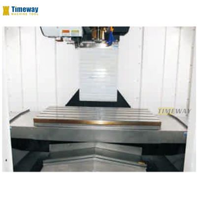 1300 mm Tischfahrt Hochpräzisions vertikaler Bearbeitungszentrum für fortgeschrittene Bearbeitung