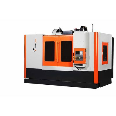 Metall CNC-Fräsmaschine mit schwerer Bearbeitungskapazität und 700 mm Tischfahrt Z