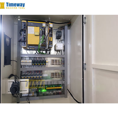Metall CNC-Fräsmaschine mit schwerer Bearbeitungskapazität und 700 mm Tischfahrt Z