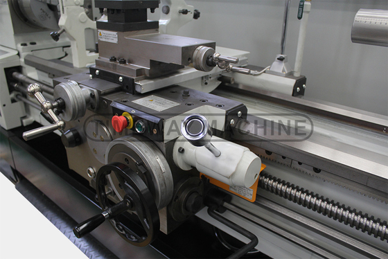 Spindellgeschwindigkeit 36-1600 Rpm Spaltbetten-Drehmaschine BL-500C für die universelle Metalldrehung