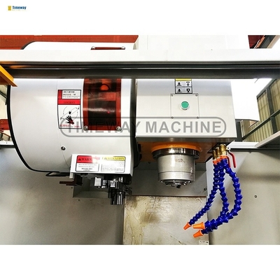 CNC-Vertikalbearbeitungszentrum mit FANUC-Controller ±0,008 Positionierungsgenauigkeit mm