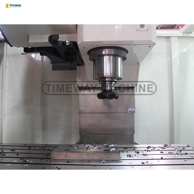0 6000 R.p.m. Spindelleistung CNC-Vertikalbearbeitungszentrum mit FANUC-Steuerung