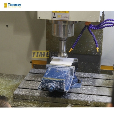 2800*2300*2400 VMC 850 CNC-Maschinenzentrum für hochpräzise vertikale Bearbeitung von Metallen