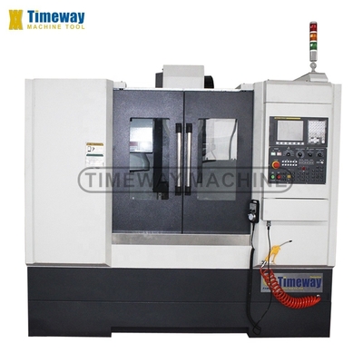 CNC-Fräsmaschine VMC650G mit Tischgröße 1000*420mm Zeitbahn 3 Achsen vertikal gefertigt
