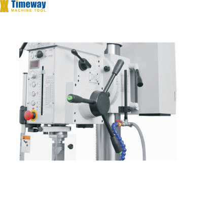 50 mm Bohrloch-Säulenbohrmaschine D-50A für Baustoffwerkstätten Gewicht KG 675