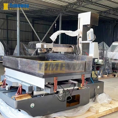 Max. Dicke des Werkstücks 800 mm Hochpräzisionsgeschwindigkeit EDM Drahtschnitt CNC Draht mit PC-Steuerung