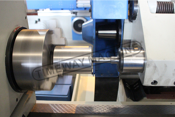 Leistungsfähige universelle zylindrische Schleifmaschine UG-200 G-320 für Präzisionsschleifen