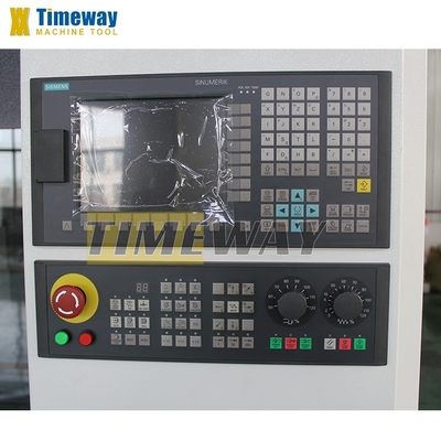420x800mm Arbeitstisch Größe Vmc650 3-Achsen-CNC-Vertikalbearbeitungszentrum für Metallfräsen