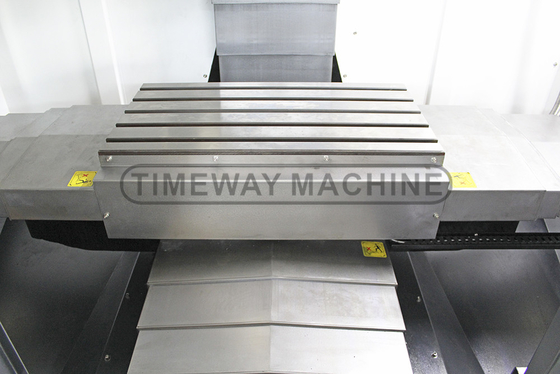 Hochgenaue VMC650 vertikale Maschinenzentrale mit CNC-Systemn-Zuführgeschwindigkeit