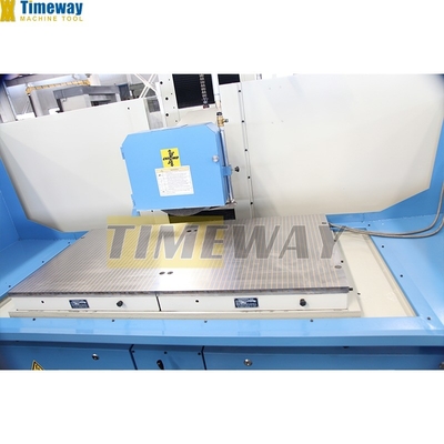 PLC-Säulenoberflächenschleifmaschine mit 1600 mm Tischbewegung und stabiler Leistung
